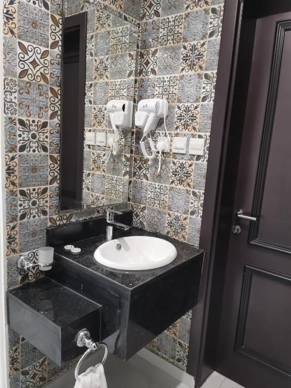 hotel image 13