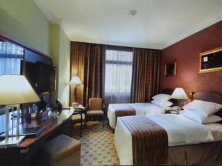 Leader Al-Muna Kareem Hotel