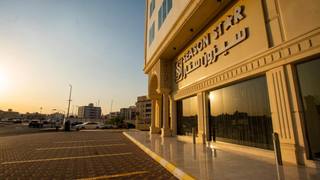 Season Star Hotel