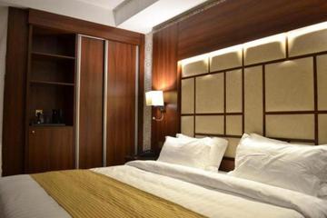 QUIET alhamra hotel