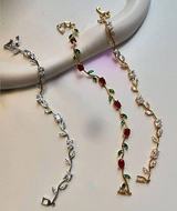 Bracelet à pierres colorées